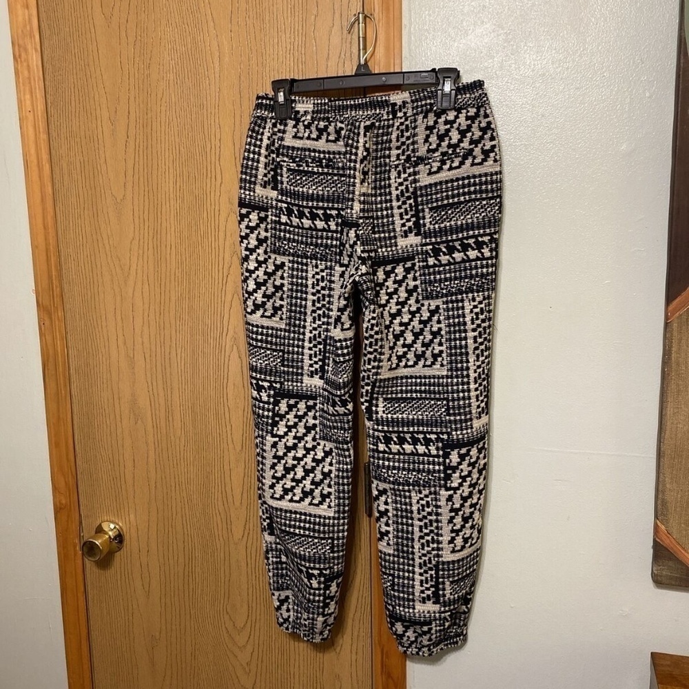 Zara Basic Small Multi-Color w/Geometric Print Pu… - image 2